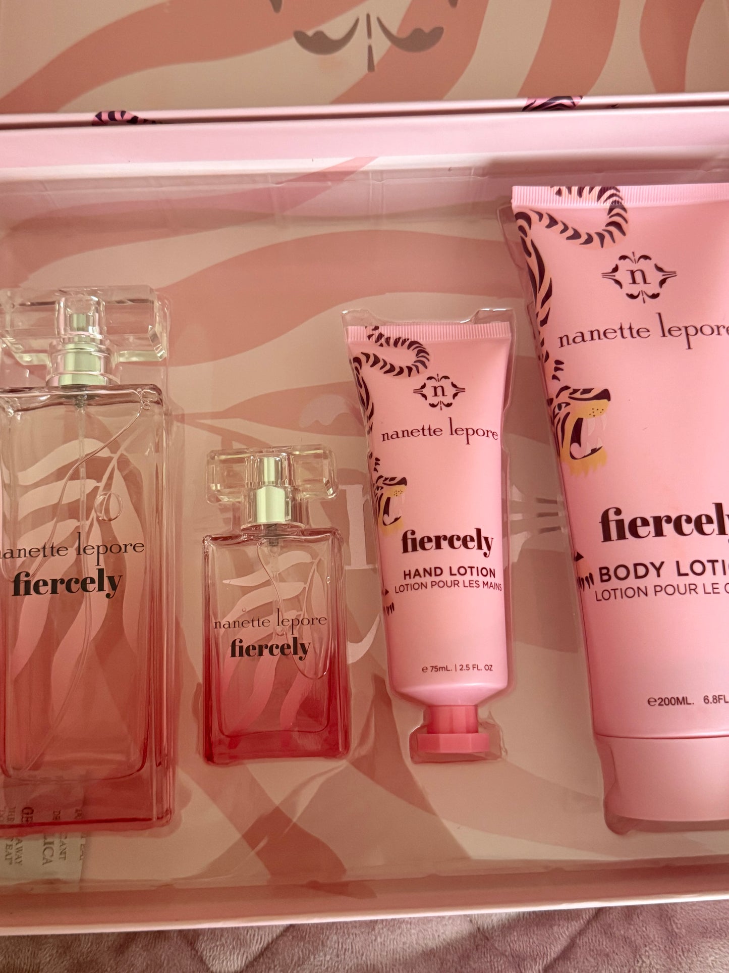 Perfume set