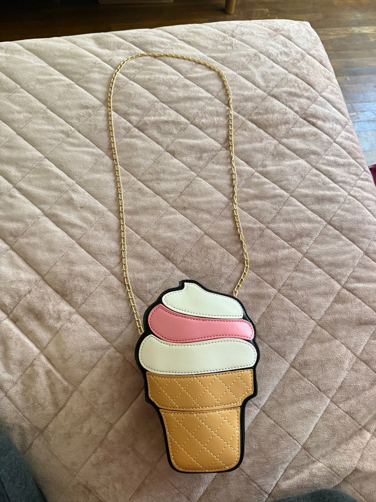 Ice cream handbag